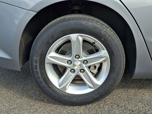 Used 2023 Chevrolet Malibu LT FWD image 7