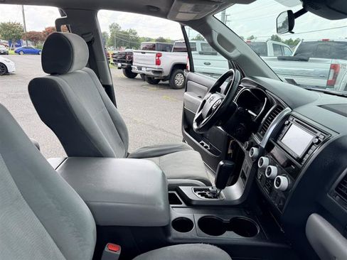 Used 2018 Toyota Sequoia SR5 w/ Carpet Cargo Mat Package AWD/4WD image 13