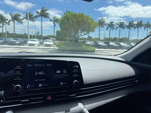 Used 2022 Hyundai Elantra SEL w/ Convenience Package image 34