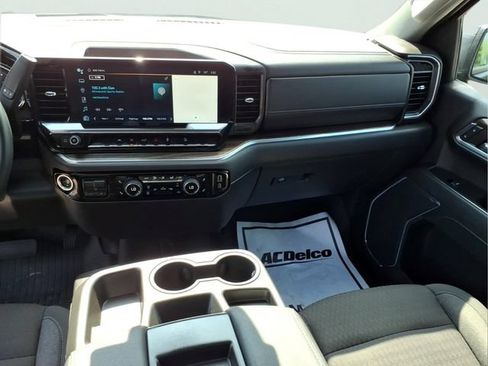 Used 2023 Chevrolet Silverado 1500 RST AWD/4WD image 15