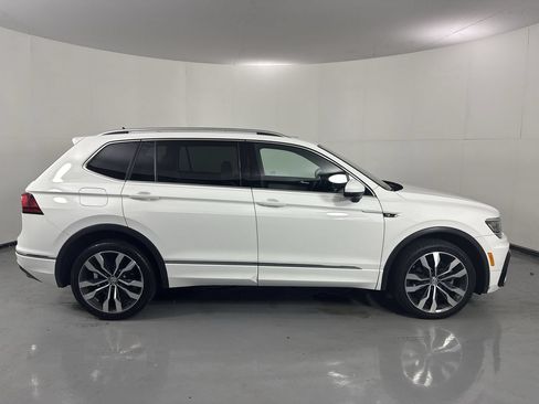 Used 2021 Volkswagen Tiguan SEL Premium R-Line AWD/4WD image 38