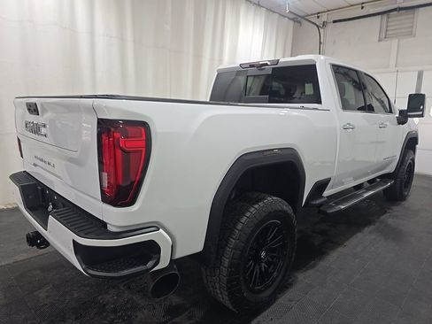 Used 2022 GMC Sierra 2500 Denali w/ Denali Ultimate Package AWD/4WD image 6