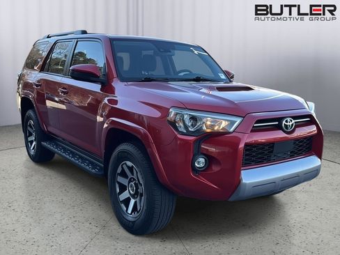 Used 2022 Toyota 4Runner TRD Off-Road image 6