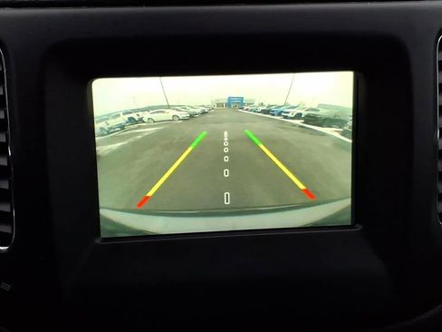 Used 2018 Jeep Compass Latitude w/ Popular Equipment Group image 25