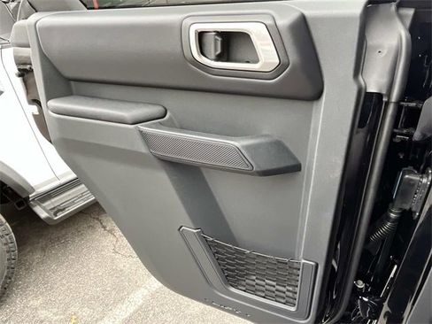 New 2025 Ford Bronco Outer Banks image 17