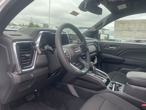 New 2026 GMC Canyon Elevation w/ Convenience Package image 11