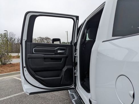 Used 2025 RAM 2500 Big Horn image 57