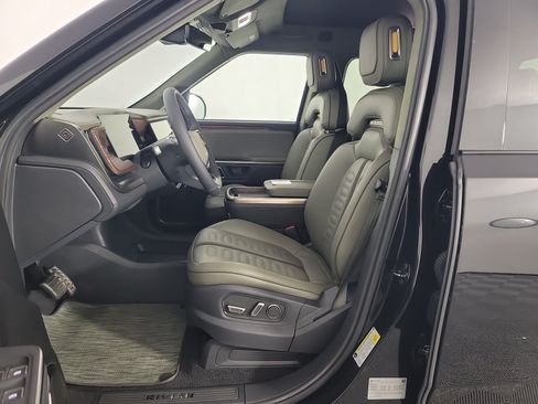 Used 2024 Rivian R1T Adventure Dual AWD/4WD image 20