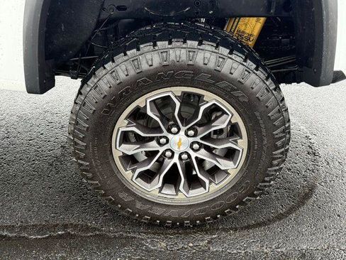 Used 2022 Chevrolet Colorado ZR2 image 19