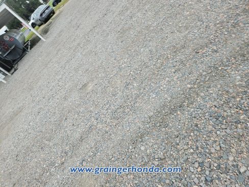 Used 2024 Toyota Corolla LE FWD image 2