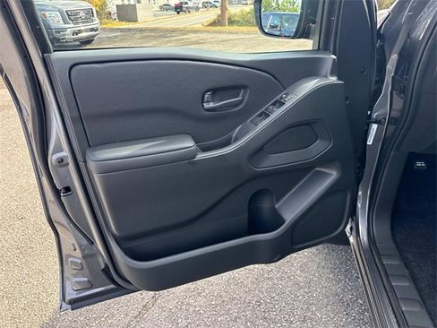New 2026 Nissan Frontier S image 19
