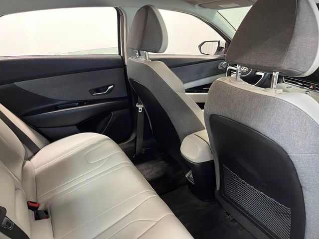 Used 2024 Hyundai Elantra Limited FWD image 16