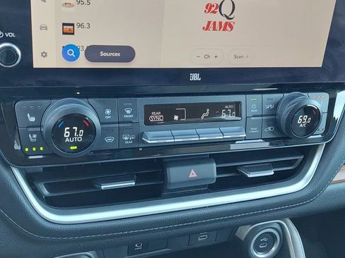 Used 2024 Toyota Grand Highlander Limited image 46