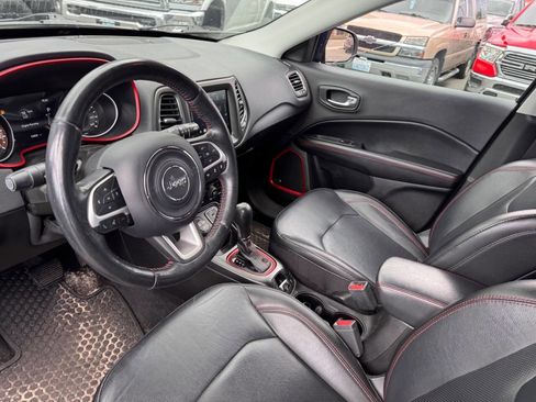 Used 2020 Jeep Compass Trailhawk w/ Leather Interior Group AWD/4WD image 8