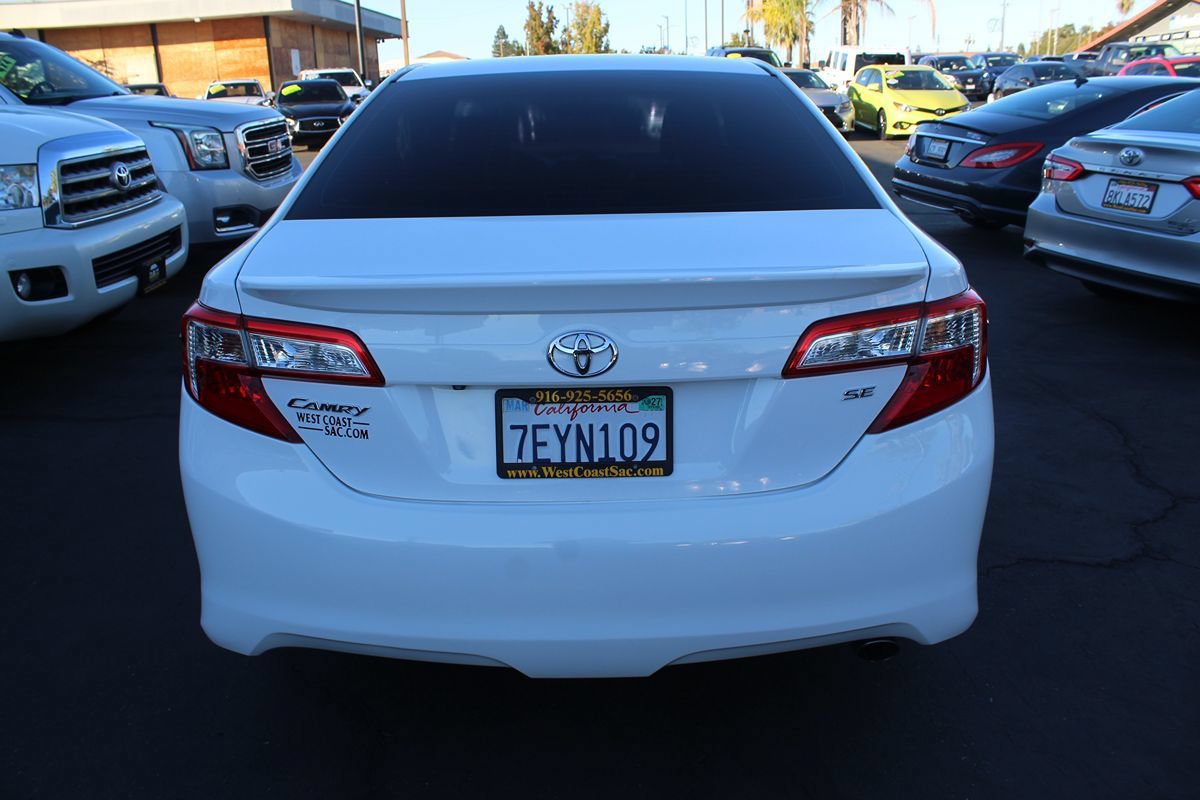Used 2014 Toyota Camry SE FWD image 6