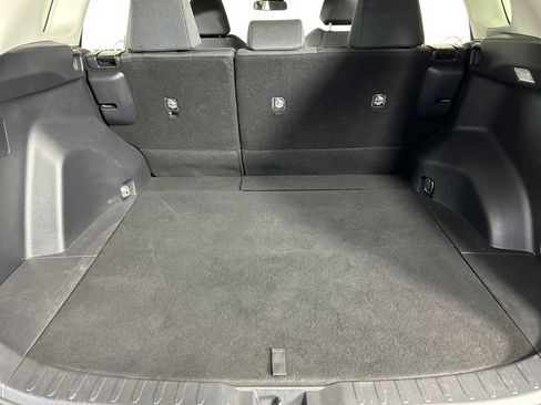 Used 2021 Toyota RAV4 LE image 17