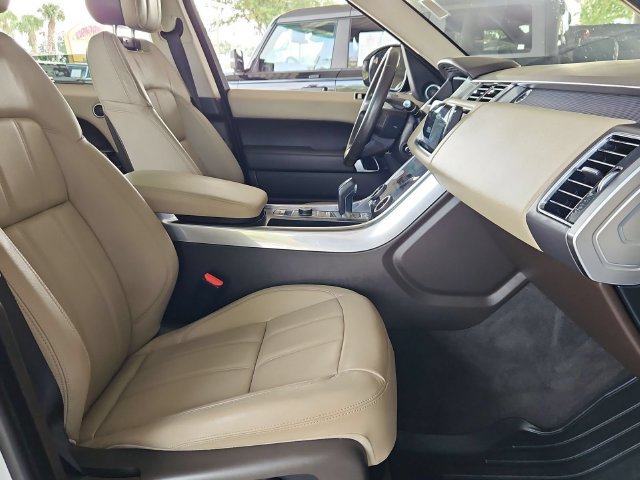Used 2018 Land Rover Range Rover Sport SE AWD/4WD image 29