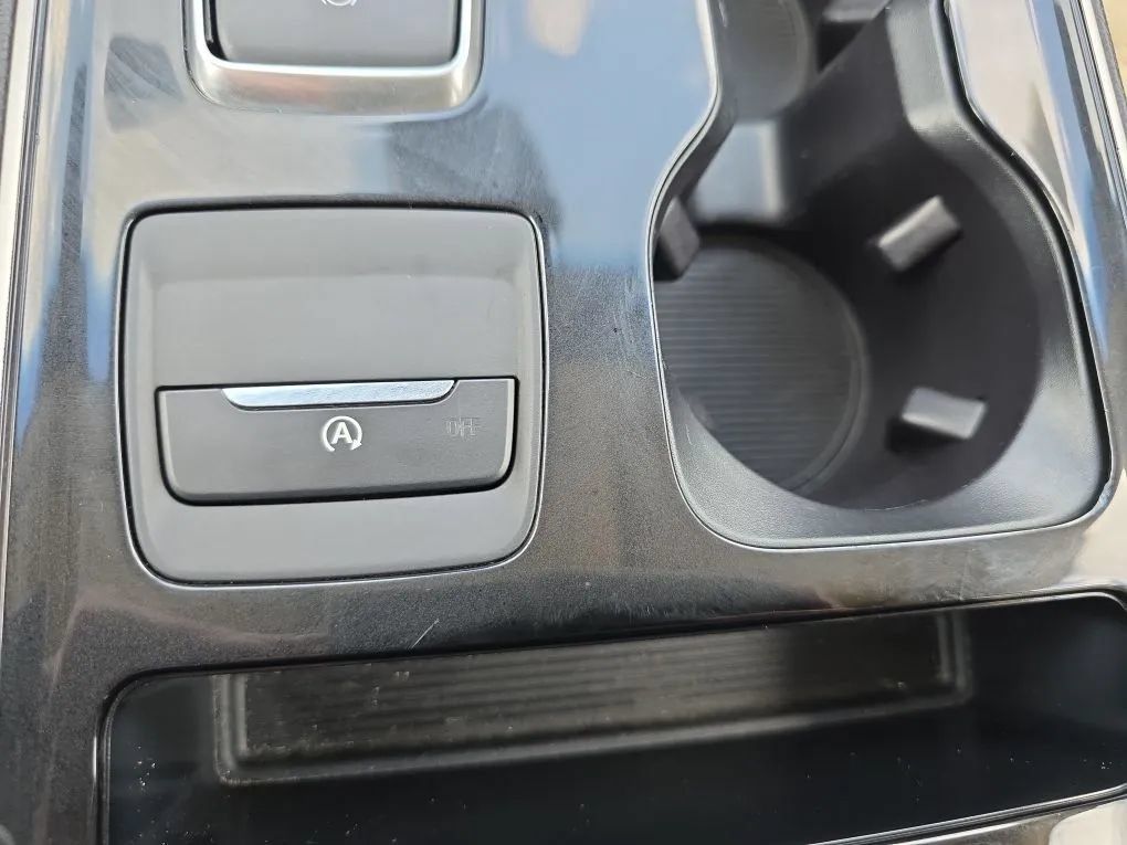 Used 2019 Ford Edge SEL w/ Equipment Group 201A FWD image 34