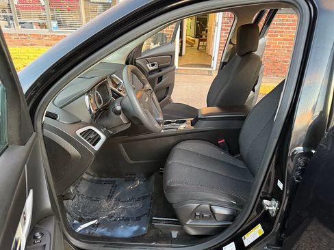 Used 2017 GMC Terrain SLE image 10