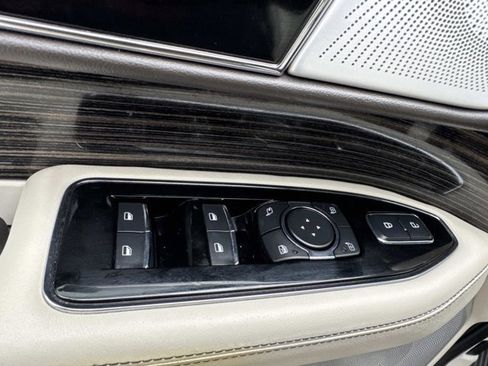 Used 2022 Lincoln Navigator L Black Label image 12