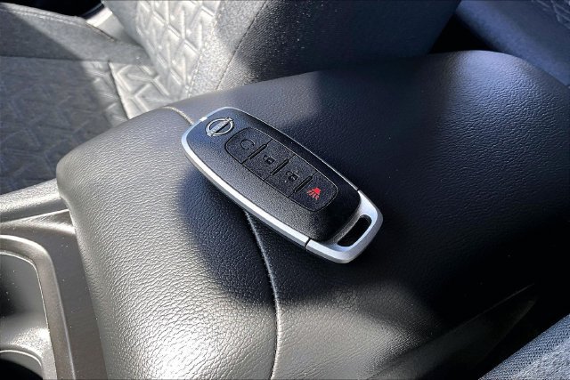 Used 2026 Nissan Kicks SV FWD image 32