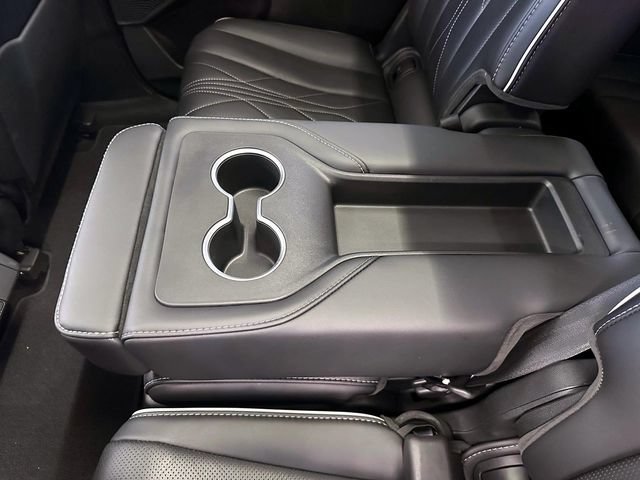 Certified 2025 Acura MDX w/ Advance Package AWD/4WD image 12