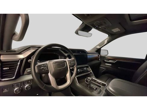 Used 2023 GMC Sierra 1500 Denali w/ Denali Reserve Package AWD/4WD image 11