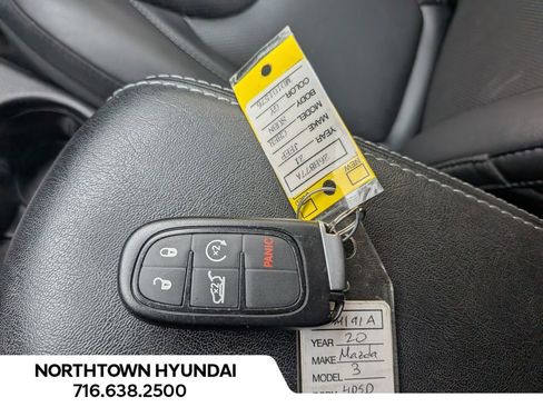 Used 2021 Jeep Cherokee Limited image 21