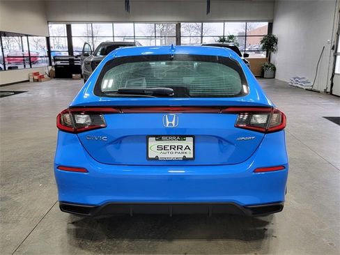 Used 2023 Honda Civic Sport image 7
