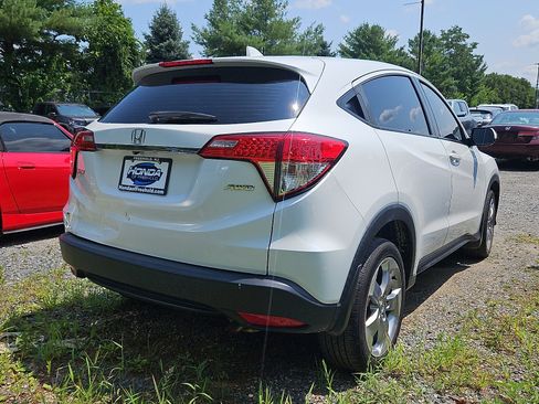 Used 2022 Honda HR-V LX image 5