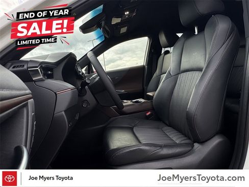 Used 2021 Toyota Venza XLE image 22