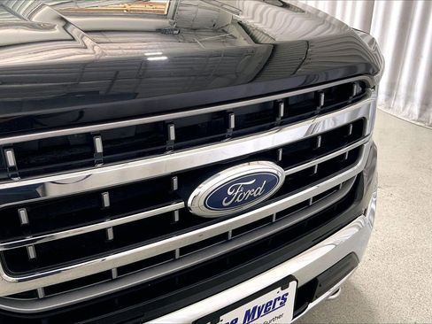 Used 2023 Ford F150 Lariat w/ Trailer Tow Package AWD/4WD image 30