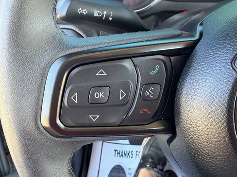 Used 2023 Jeep Gladiator Sport AWD/4WD image 18
