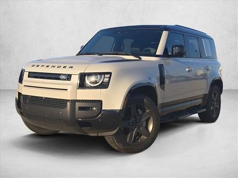 Used 2026 Land Rover Defender 110 X-Dynamic SE AWD/4WD image 1