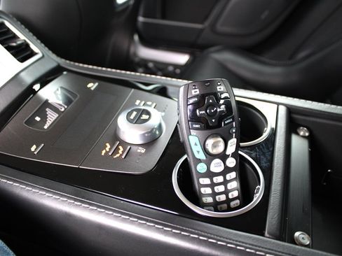 Used 2012 Aston Martin Rapide image 33