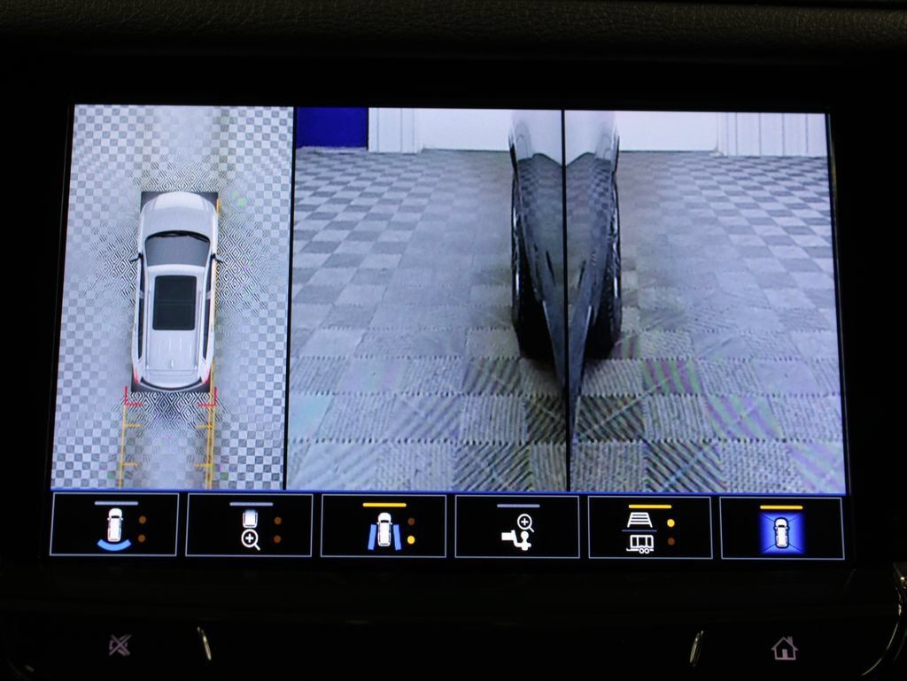 Used 2022 Cadillac XT6 Sport w/ Technology Package AWD/4WD image 25