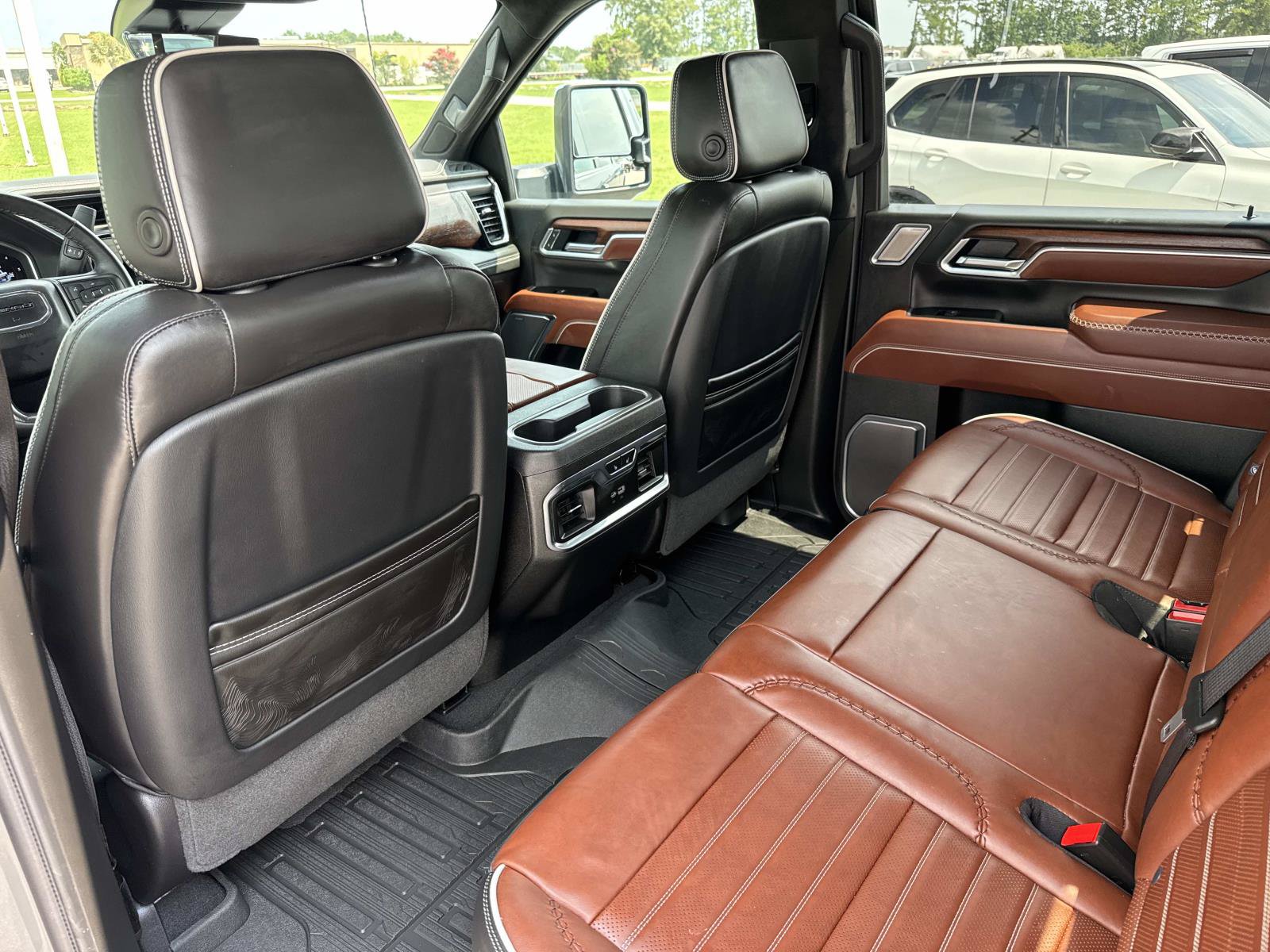Used 2026 GMC Sierra 2500 Denali Ultimate w/ Max Trailering Package AWD/4WD image 19
