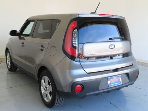Used 2019 Kia Soul image 3