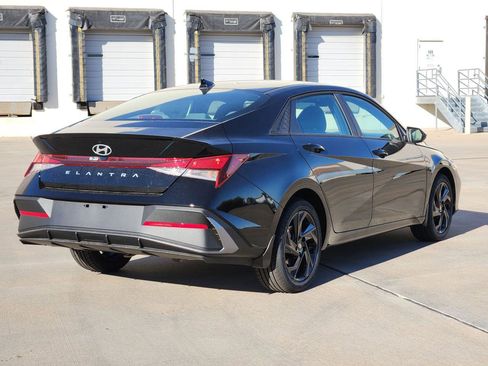 New 2026 Hyundai Elantra Sport image 4