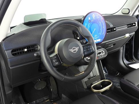 Certified 2025 MINI Cooper S image 24