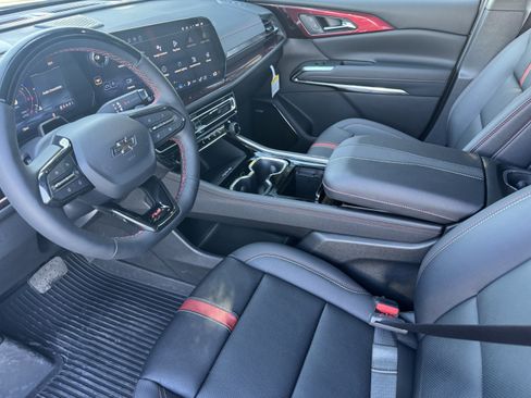 New 2026 Chevrolet Traverse RS w/ LPO, Floor Liner Package image 10