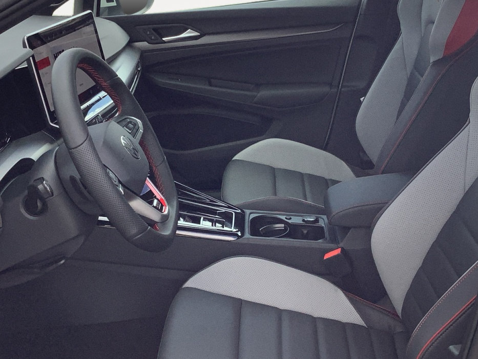 New 2026 Volkswagen GTI SE FWD image 22