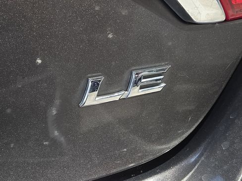 Used 2017 Toyota Camry LE FWD image 12