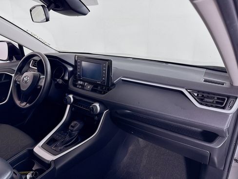 Certified 2021 Toyota RAV4 XLE image 25