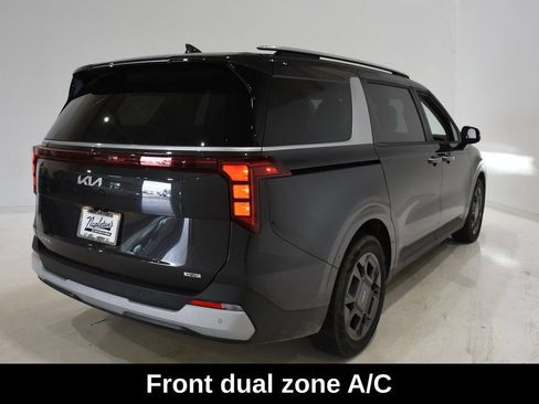 Used 2026 Kia Carnival EX FWD image 4