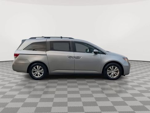 Used 2016 Honda Odyssey SE image 9