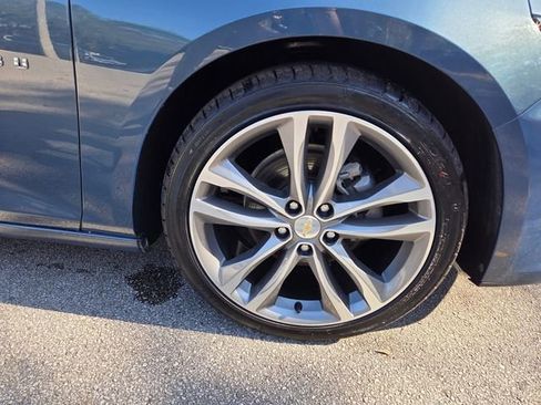 Used 2024 Chevrolet Malibu LT image 27