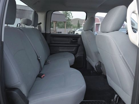 Used 2015 RAM 2500 Tradesman w/ Chrome Appearance Group AWD/4WD image 18