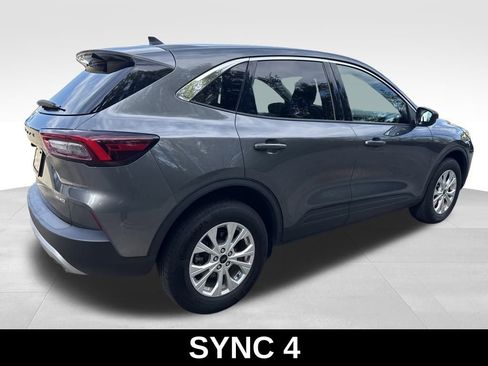 Used 2023 Ford Escape Active image 5