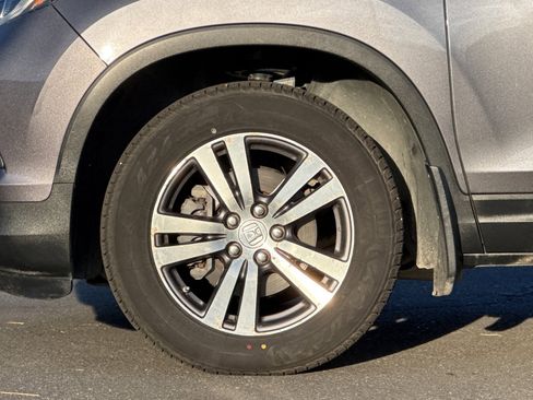 Used 2017 Honda Pilot EX image 27